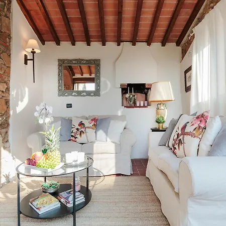 With Private Pool On The Lucca *