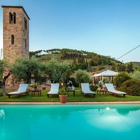 With Private Pool On The Lucca Villa Capannori
