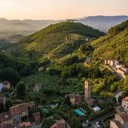 With Private Pool On The Lucca Villa