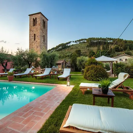 Villa With Private Pool On The Lucca Capannori