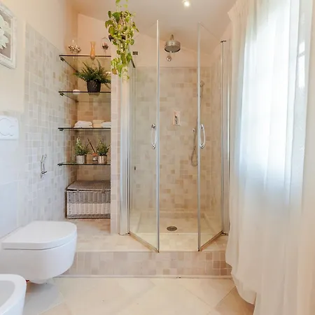 With Private Pool On The Lucca Villa *