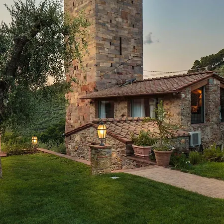 With Private Pool On The Lucca Villa Capannori
