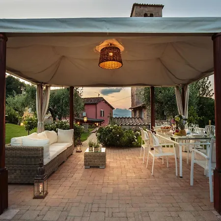 With Private Pool On The Lucca * Capannori