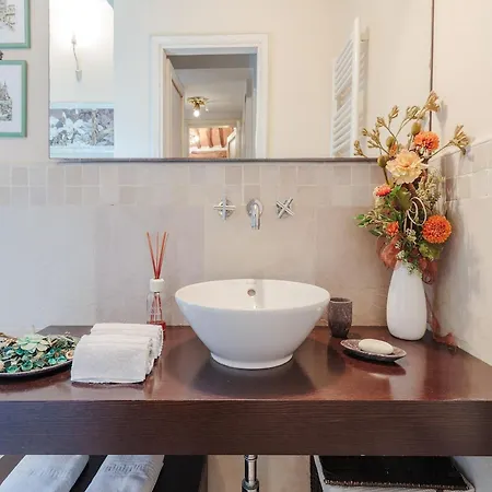 With Private Pool On The Lucca Villa